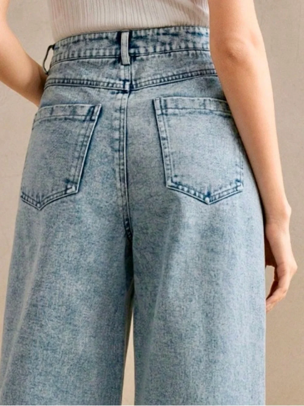 🌹 Hello Gorgeous! High-Waist Wide Leg Embroidered Light Blue Jeans